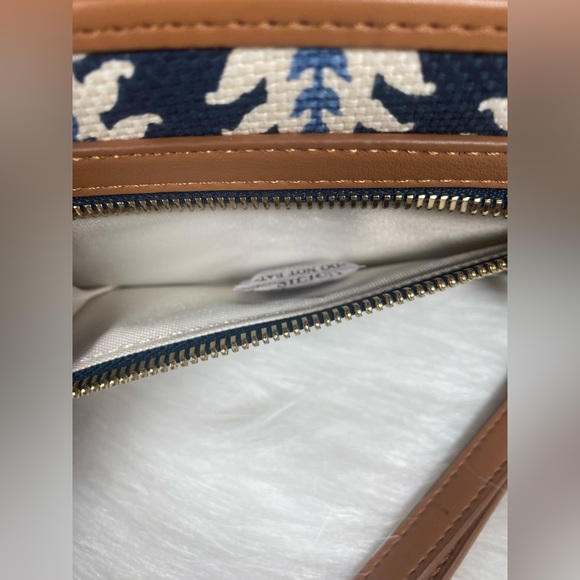 Spartina 449 Lighthouse Wallet Wristlet - Picture 4 of 16